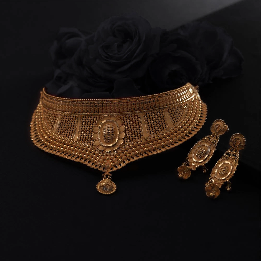 Trinity Gold necklace and earring set